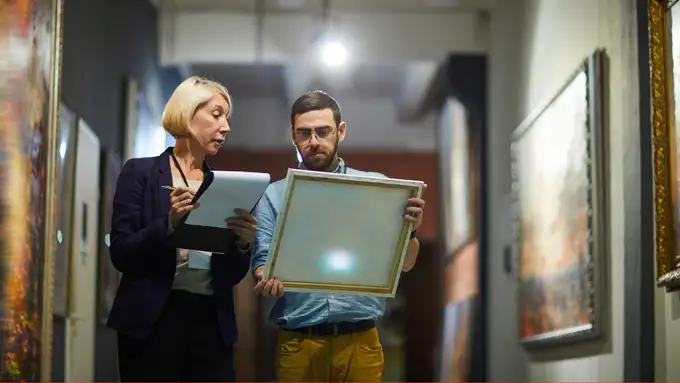 Gestor cultural egresado del Master Global en Arte y Patrimonio Cultural divulga el arte y la cultura en industrias internacionales.